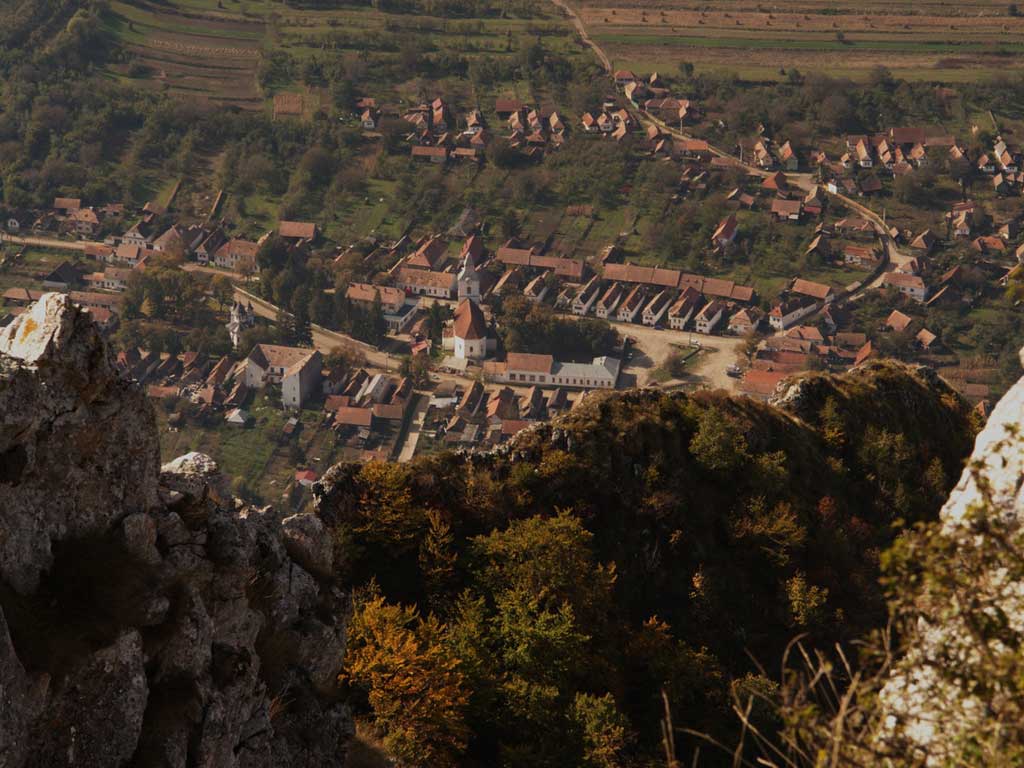 Foto Aeriana spre arhitectonica saseasca a Rametei (c) Petru Goja 